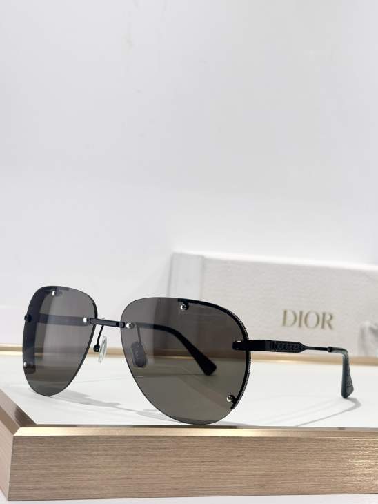 Picture of Dior Sunglasses _SKUfw77366850fw